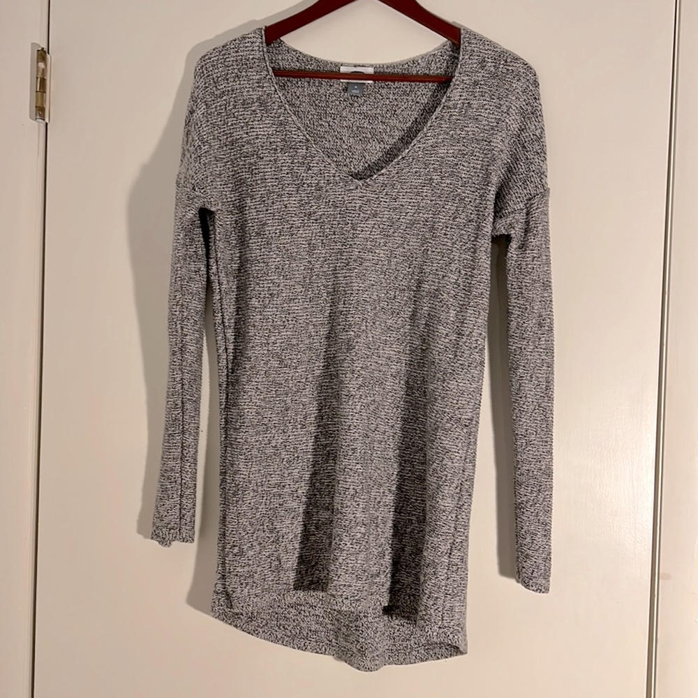 Grey Sweater - Size M - Old Navy